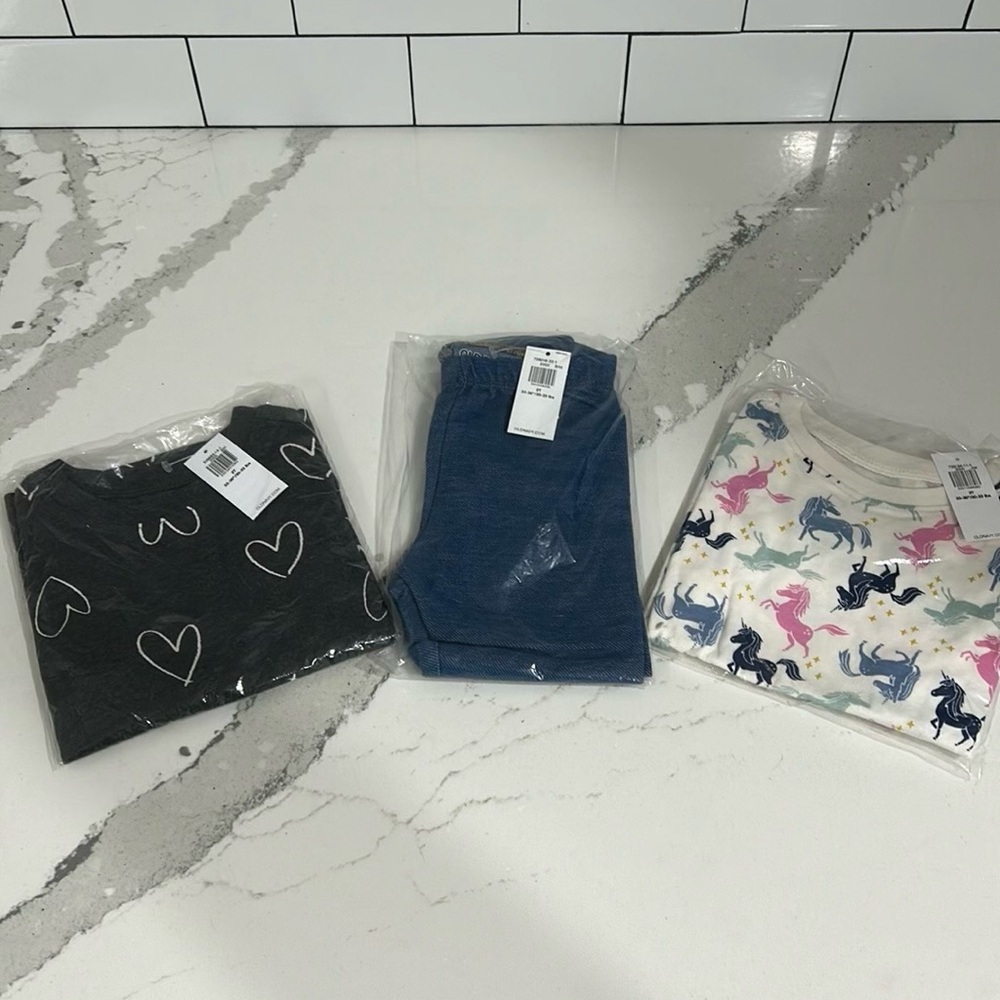 2T Girls Clothing Bundle